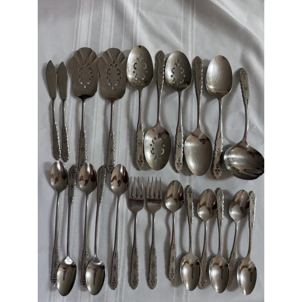 23 Oneida Deluxe FLORAL BOUQUET Stainless Flatware Serving Pieces Spoons Forks